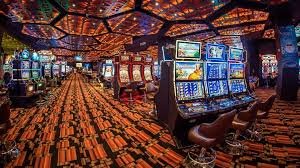 melati123 live dealer spinning roulette wheel at Treasures Aztec premium table